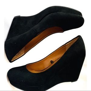 A.n.a Black Microsuede Wedges
